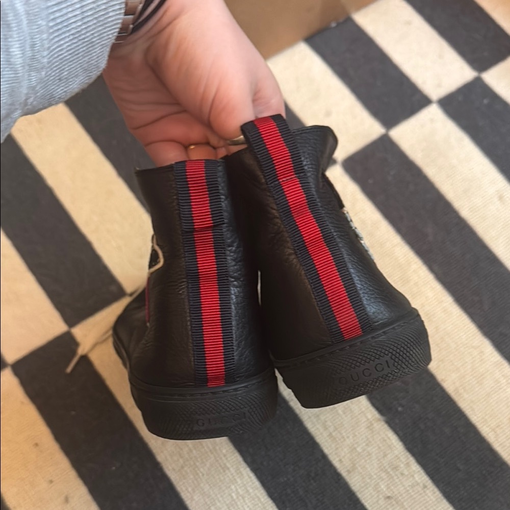 Gucci Black and Cream High-Top Sneakers with funky Design - Picture 6 of 6